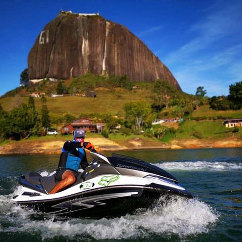 Jet ski guatapé y piedra del peñol